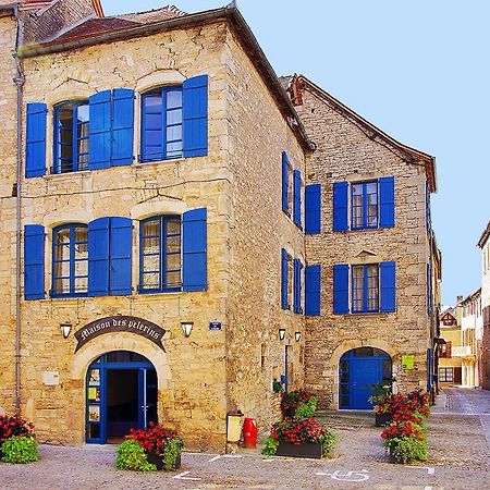 Gite La Maison Des Pelerins Villeneuve-dʼAveyron Eksteriør billede